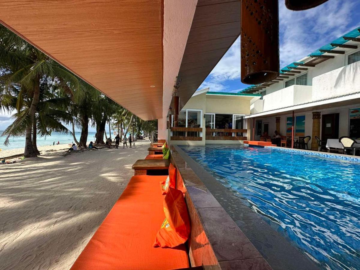 Calypso Beach And Dive Resort Manoc-Manoc Eksteriør bilde