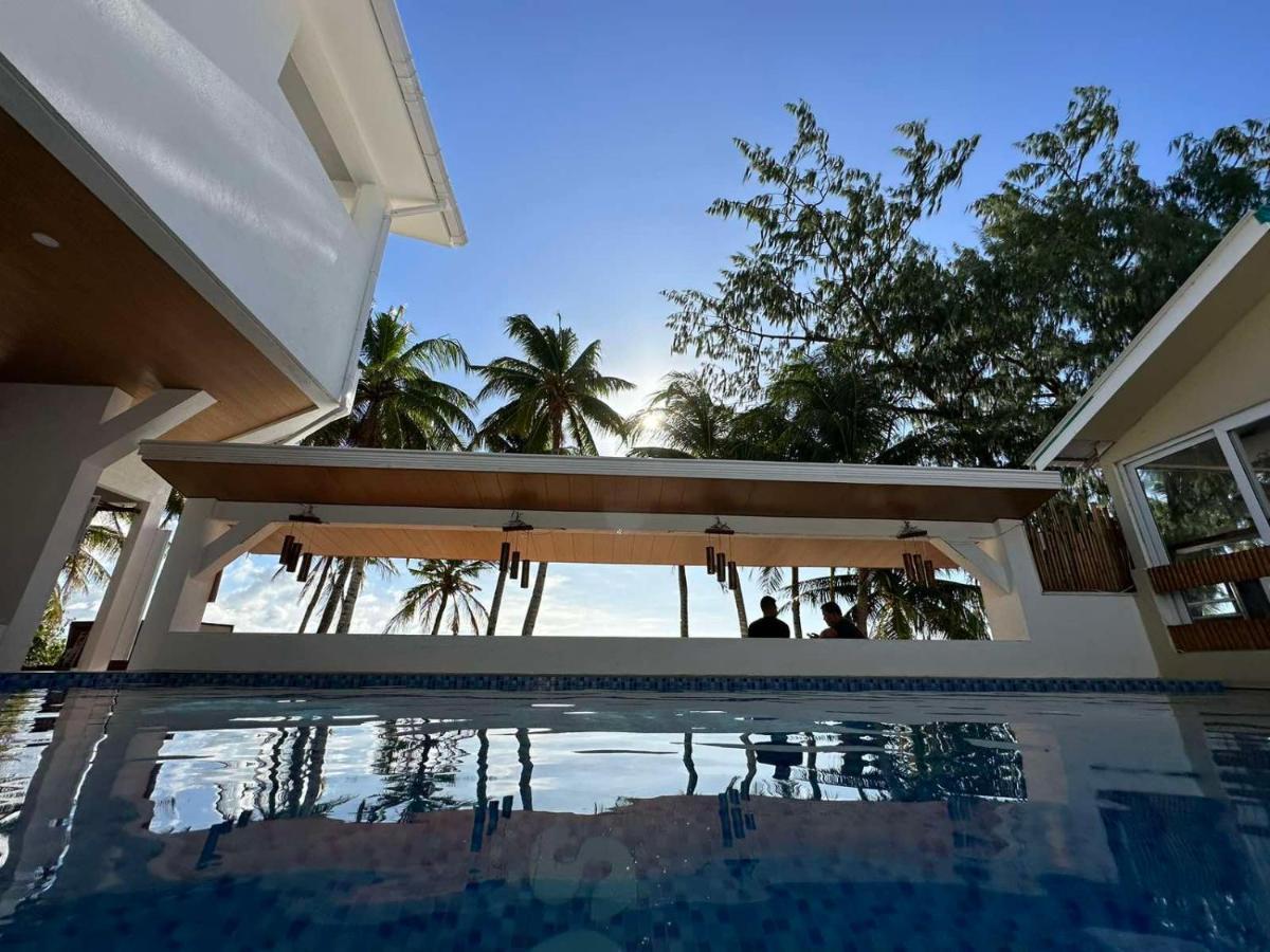 Calypso Beach And Dive Resort Manoc-Manoc Eksteriør bilde
