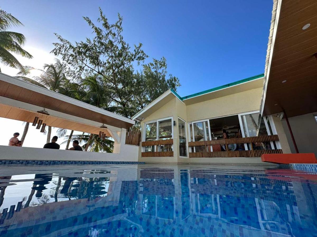 Calypso Beach And Dive Resort Manoc-Manoc Eksteriør bilde