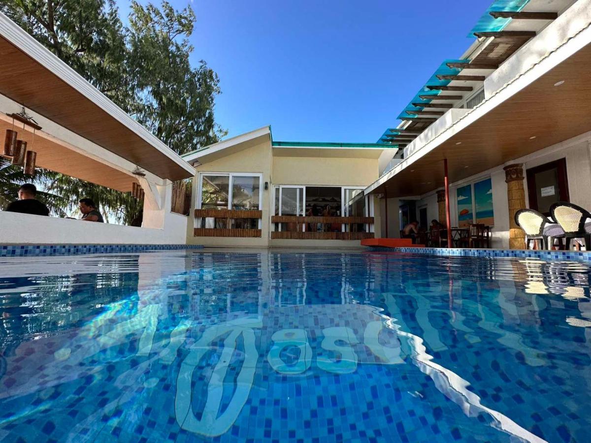 Calypso Beach And Dive Resort Manoc-Manoc Eksteriør bilde