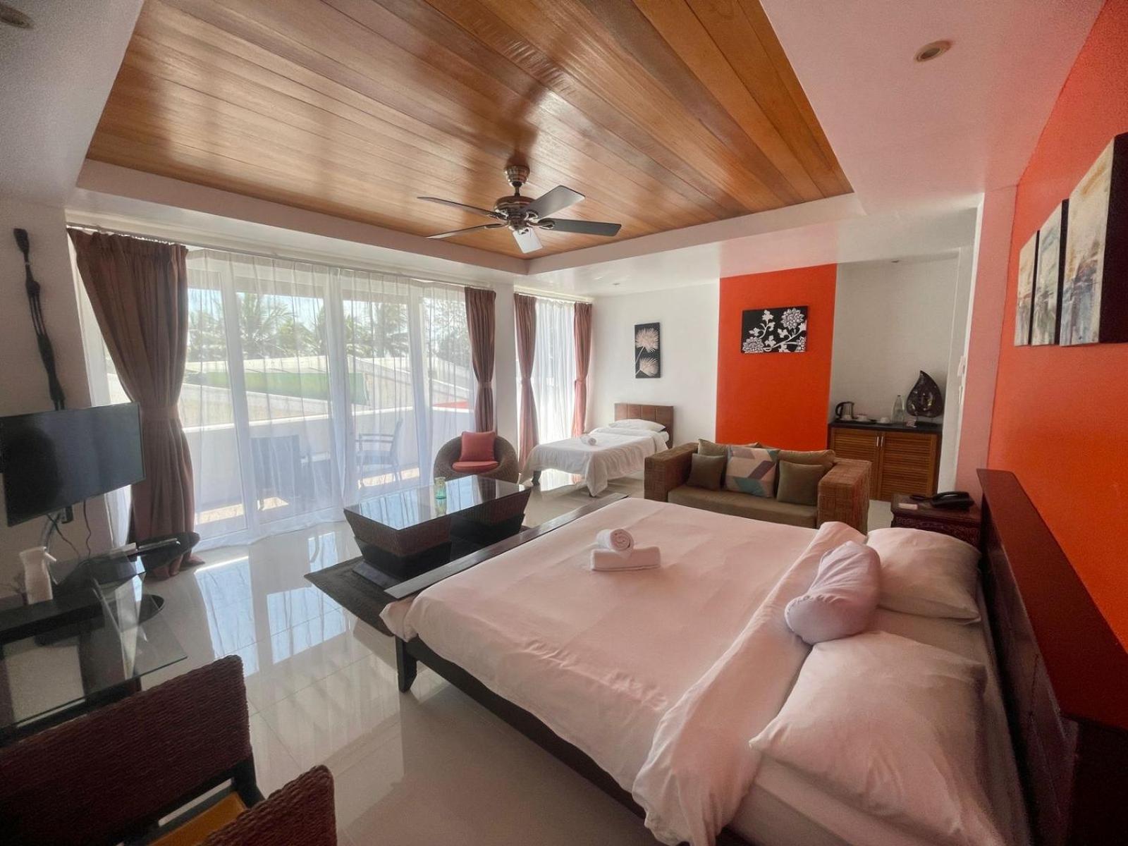 Calypso Beach And Dive Resort Manoc-Manoc Eksteriør bilde