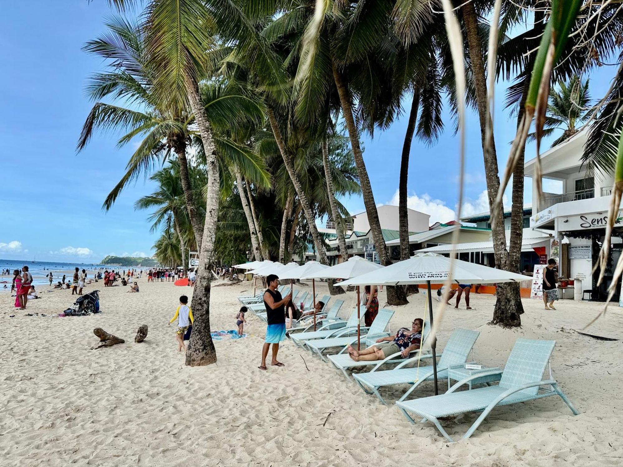 Calypso Beach And Dive Resort Manoc-Manoc Eksteriør bilde