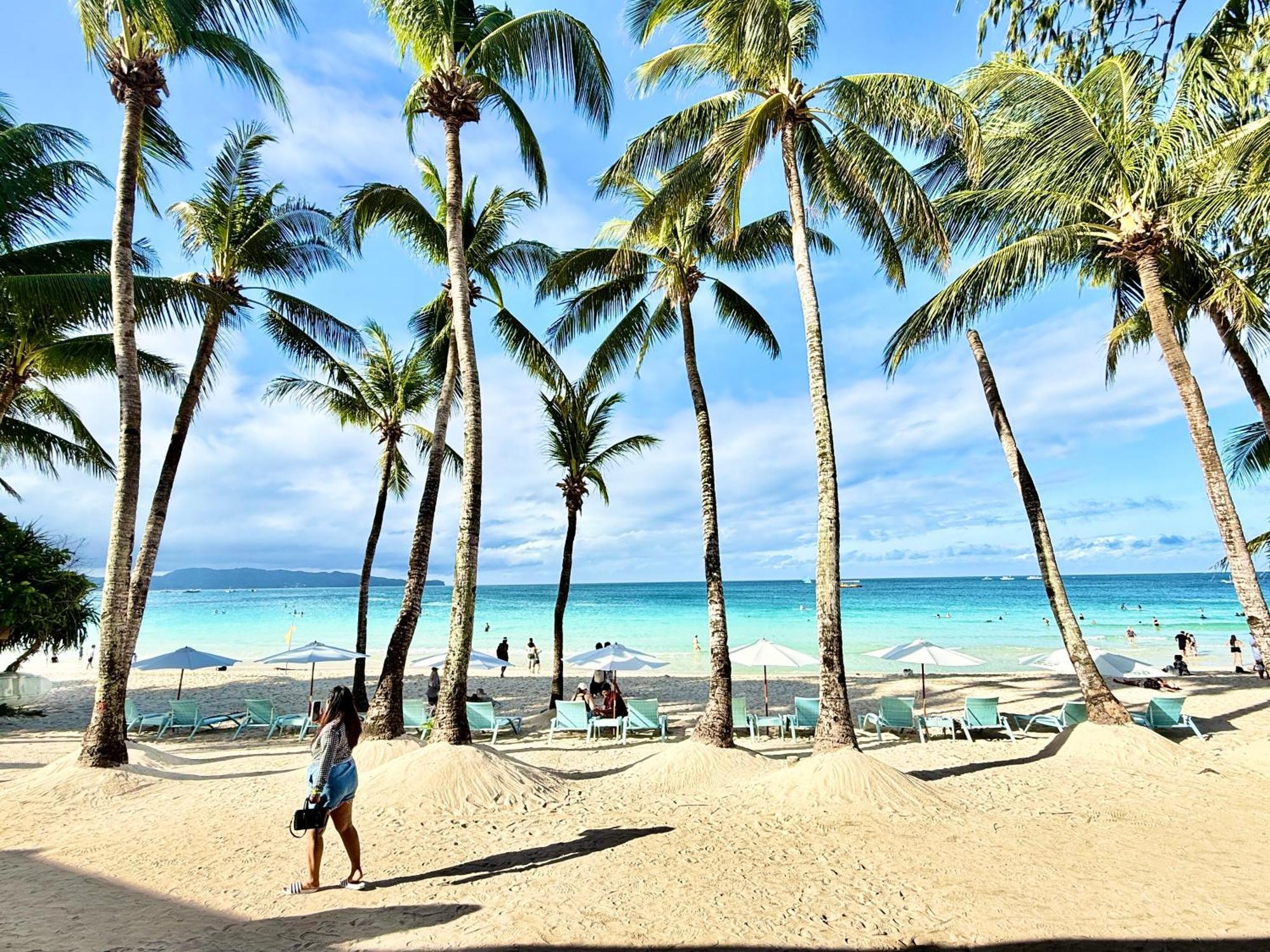 Calypso Beach And Dive Resort Manoc-Manoc Eksteriør bilde